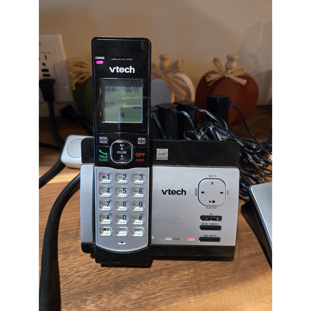 VTech CS5129-5 DECT 6.0 Cordless Phone System 5 Handsets Answering Machine